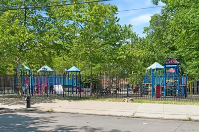 1822 Delancey Place, Bronx, NY 10462 - Photo 37