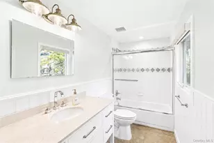 39 Tanners Neck Ln, Westhampton, NY 11977 - Photo 11
