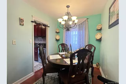 19640 67th Avenue #2nd FL, Fresh Meadows, NY 11365 - Photo 9