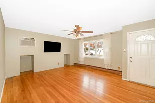 30 Poplar Ave, Farmingdale, NY 11735 - Photo 9