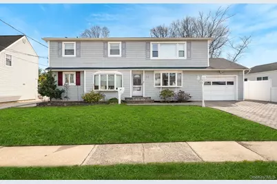 30 Poplar Avenue, Farmingdale, NY 11735 - Photo 1