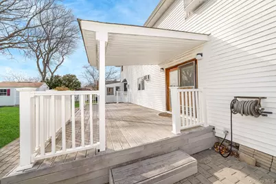 30 Poplar Avenue, Farmingdale, NY 11735 - Photo 3