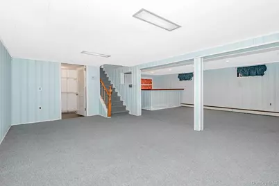 30 Poplar Avenue, Farmingdale, NY 11735 - Photo 19