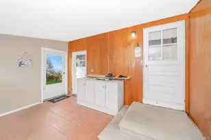 30 Poplar Ave, Farmingdale, NY 11735 - Photo 7