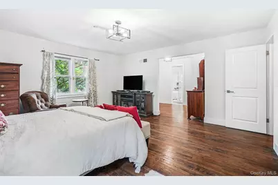45 Rugby Road, New Rochelle, NY 10804 - Photo 17