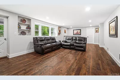 45 Rugby Road, New Rochelle, NY 10804 - Photo 11