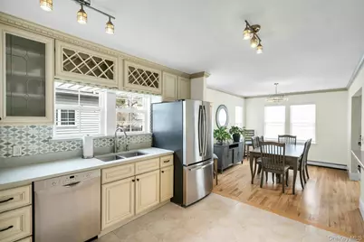 52 Edgewood Road, Port Washington, NY 11050 - Photo 13