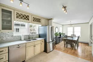 52 Edgewood Rd, Port Washington, NY 11050 - Photo 13