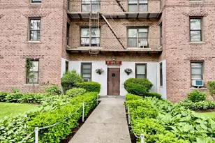 112-25 34th Ave, Corona, NY 11368 - Photo 35