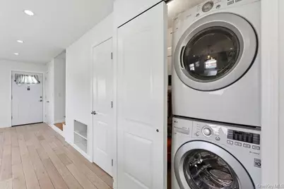 8928 133rd Avenue, Ozone Park, NY 11417 - Photo 5