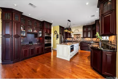 1137 Northern Boulevard, Baldwin, NY 11510 - Photo 11