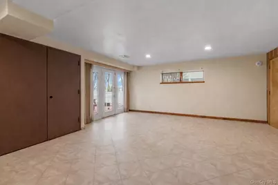 217-63 Corbett Road, Bayside, NY 11361 - Photo 17