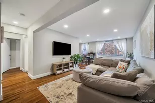 2 Birchwood Ct, Mineola, NY 11501 - Photo 7