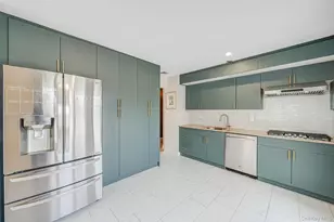 73 Parnell Dr, Smithtown, NY 11787 - Photo 23