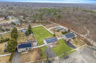 73 Parnell Dr, Smithtown, NY 11787 - Photo 3