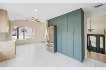 73 Parnell Drive, Smithtown, NY 11787 - Photo 25