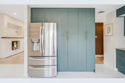 73 Parnell Drive, Smithtown, NY 11787 - Photo 27