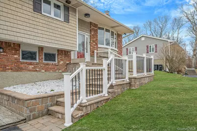 73 Parnell Drive, Smithtown, NY 11787 - Photo 9