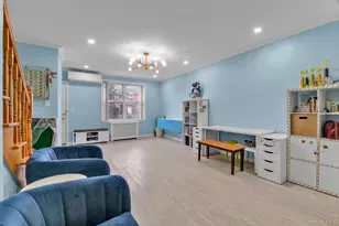 7-20 160th St, Whitestone, NY 11357 - Photo 3