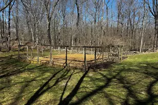 19 Deer Run Rd, South Salem, NY 10590 - Photo 9