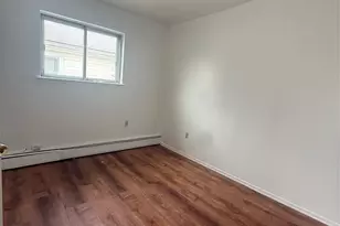 259-54 Craft Ave, Rosedale, NY 11422 - Photo 5