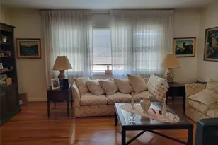 166-14 Cross Island Pkwy, Whitestone, NY 11357 - Photo 15