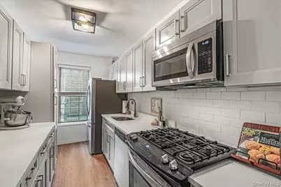 30-47 Hobart Street #4K, Woodside, NY 11377 - Photo 3