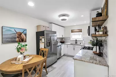 43 Fair Harbor Drive #43 Building 3, Patchogue, NY 11772 - Photo 3