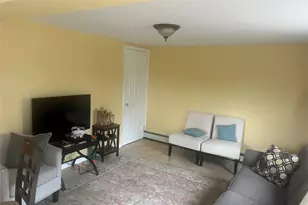 13 Summitt Pl, Valhalla, NY 10595 - Photo 5