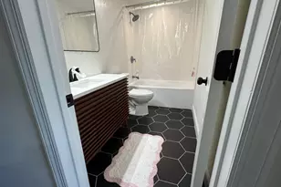 43 W Shore Rd, Oakdale, NY 11769 - Photo 15