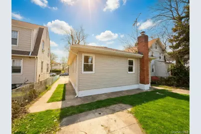 12323 Milburn Street, Springfield Gardens, NY 11413 - Photo 3