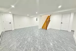 123-23 Milburn St, Springfield Gardens, NY 11413 - Photo 19