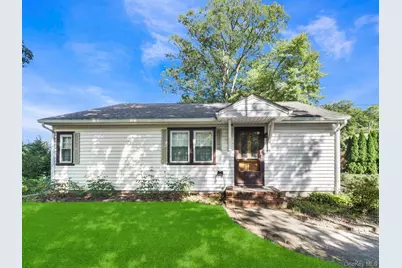 33 Mountain Road, Tuxedo Park, NY 10987 - Photo 3