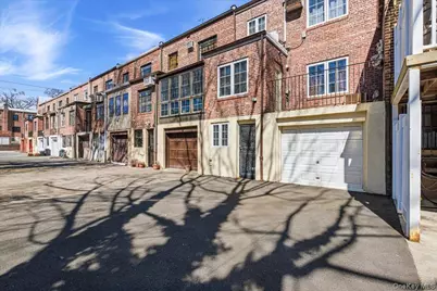 67-68 Groton Street, Forest Hills, NY 11375 - Photo 31