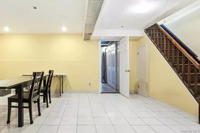 67-68 Groton Street, Forest Hills, NY 11375 - Photo 27