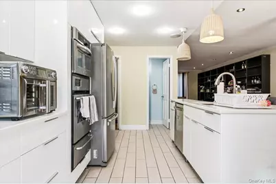 67-68 Groton Street, Forest Hills, NY 11375 - Photo 13