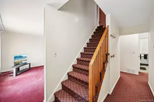 132 Albertson Pkwy, Albertson, NY 11507 - Photo 3