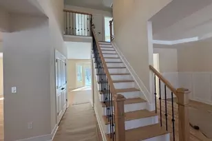 2384 A N/C Walnut Ave, Ronkonkoma, NY 11779 - Photo 5