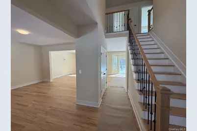 2384 A N/C Walnut Avenue, Ronkonkoma, NY 11779 - Photo 9