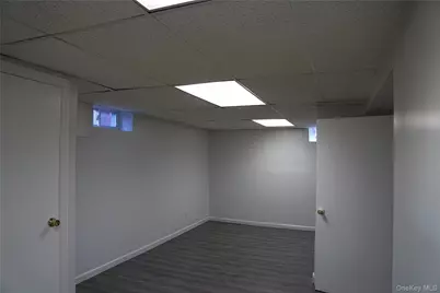 16 Bon Air Avenue, New Rochelle, NY 10804 - Photo 25