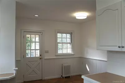 16 Bon Air Avenue, New Rochelle, NY 10804 - Photo 13