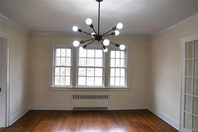 16 Bon Air Avenue, New Rochelle, NY 10804 - Photo 9