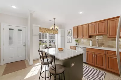 324 Ivy Trail, Rhinebeck, NY 12572 - Photo 3