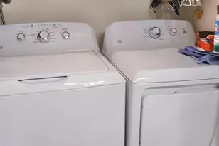 427 Aylesbury Ct, Ridge, NY 11961 - Photo 15