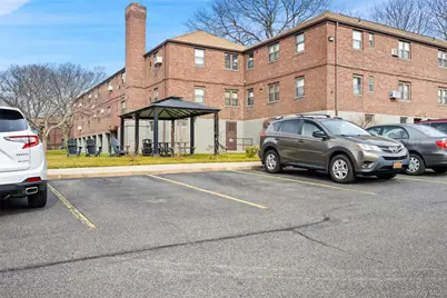 246-29 57th Drive #B110, Douglaston, NY 11362 - Photo 17