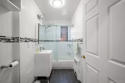 246-29 57th Drive #B110, Douglaston, NY 11362 - Photo 15