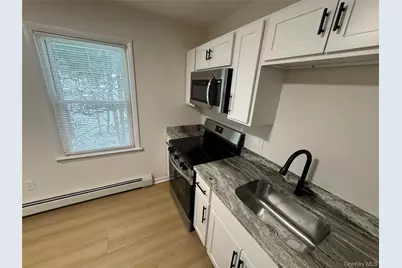 98 E Market Street #C16, Hyde Park, NY 12538 - Photo 3