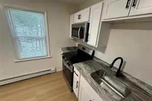 98 E Market St, Hyde Park, NY 12538 - Photo 3