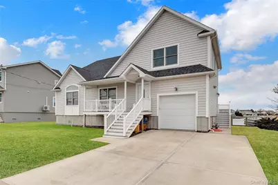 10 Beach Road, Massapequa, NY 11758 - Photo 9