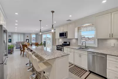 10 Beach Road, Massapequa, NY 11758 - Photo 7